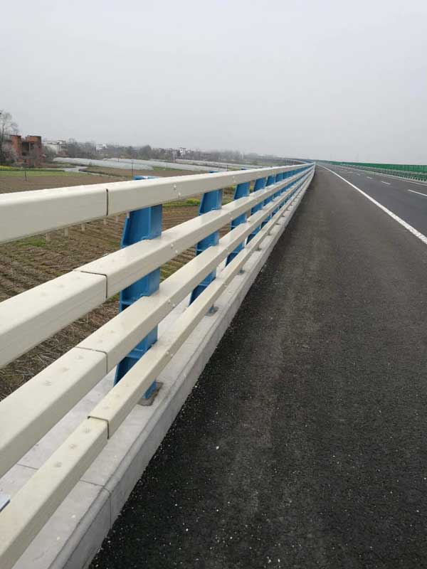 橋梁（liáng）護欄